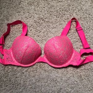 Victoria’s Secret very sexy push up bra